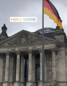 Places to see that are educational in Berlin - Reichstag