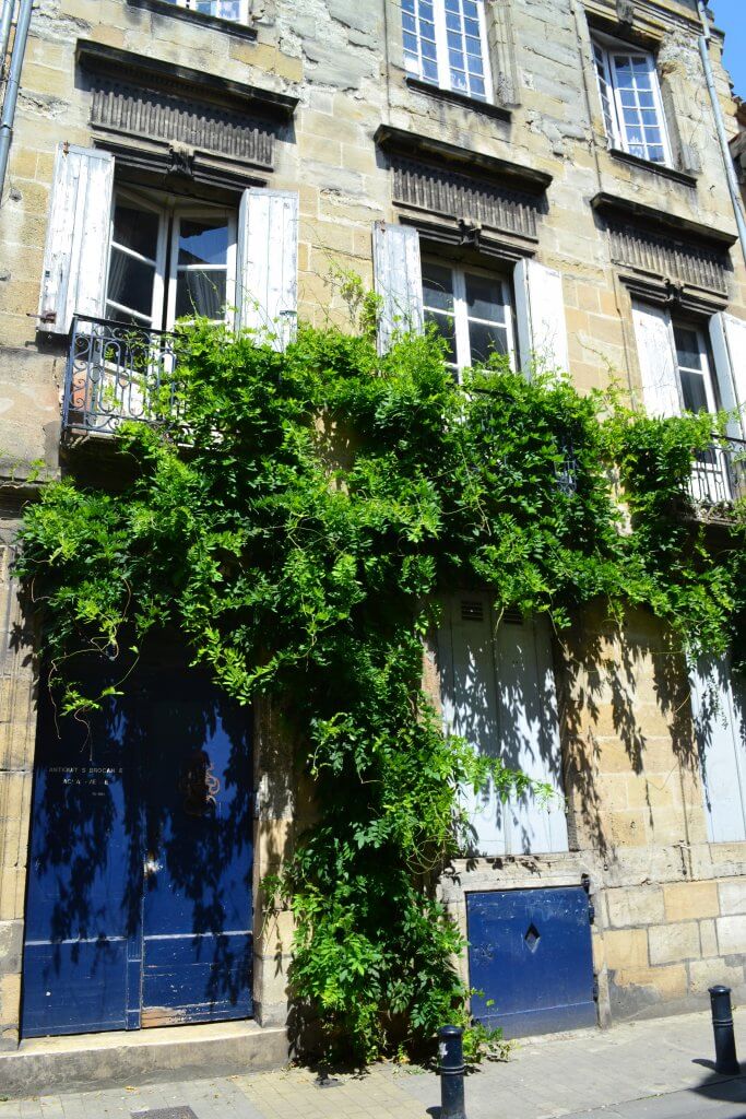 Houses in St Michael neighbourhood in Bordeaux France