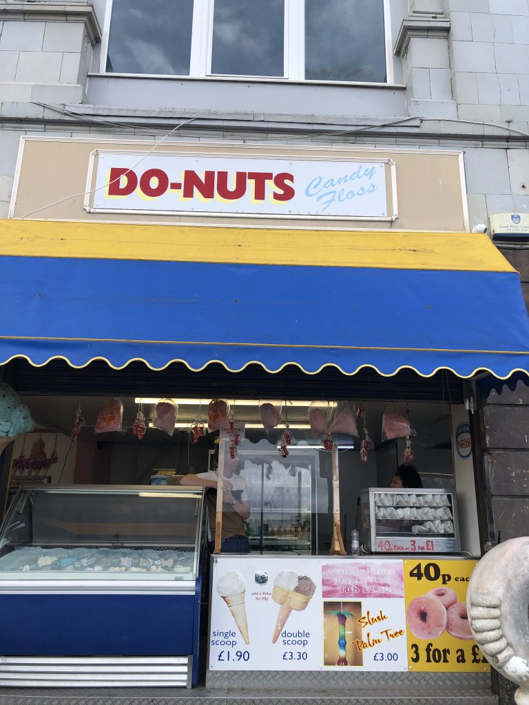 Barry Island Donuts - What to Eat