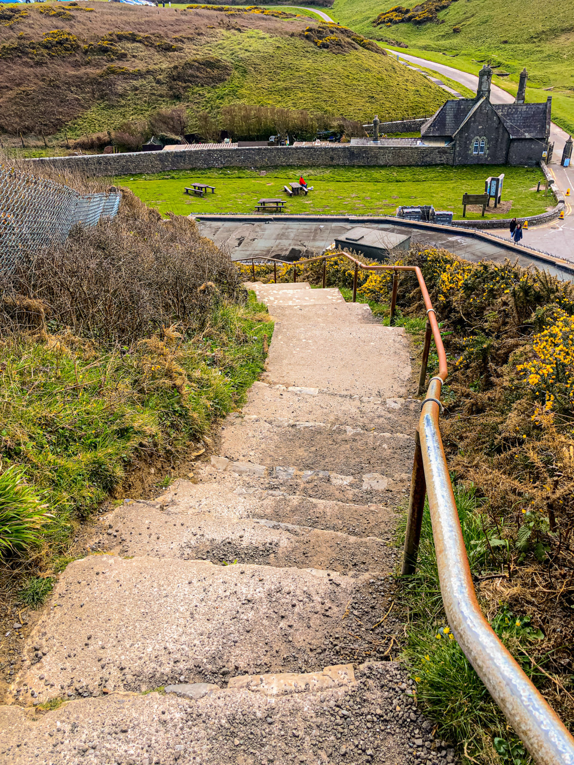 How to Visit Dunraven Bay in Southerndown, South Wales