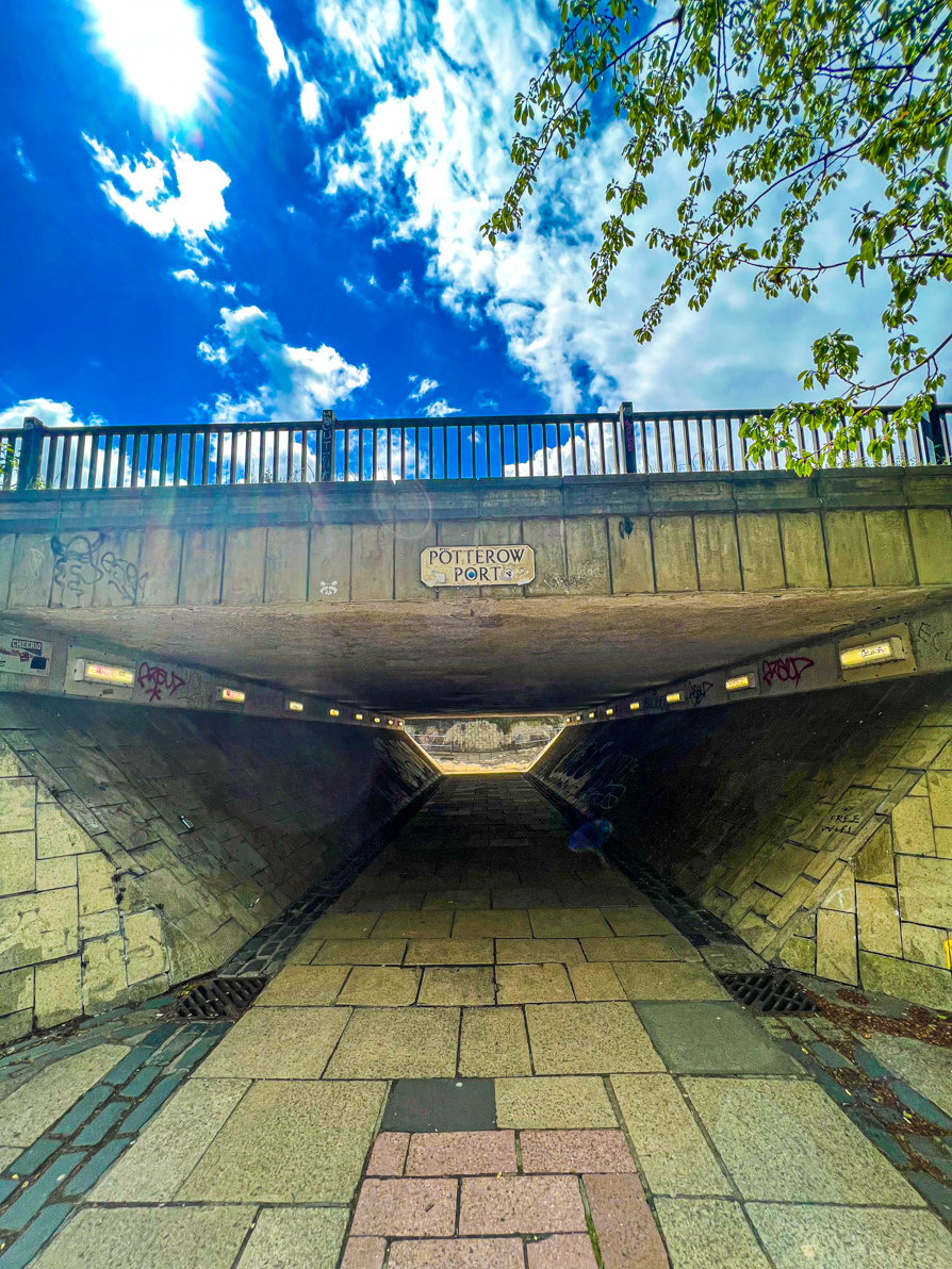 Image of Potters Row Port tunnel in Edinburgh