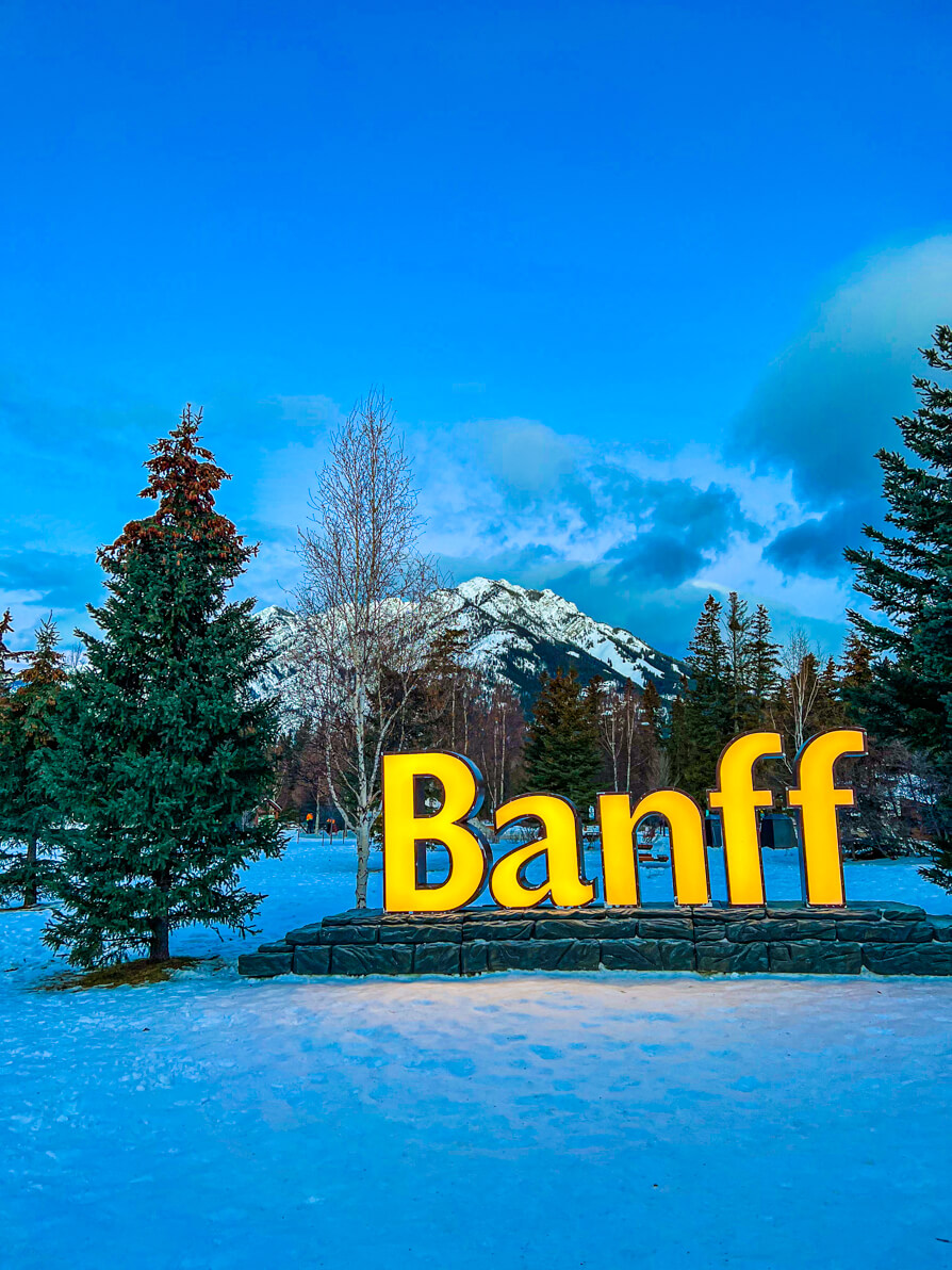 Image of Banff sign in Banff gardens at Christmas