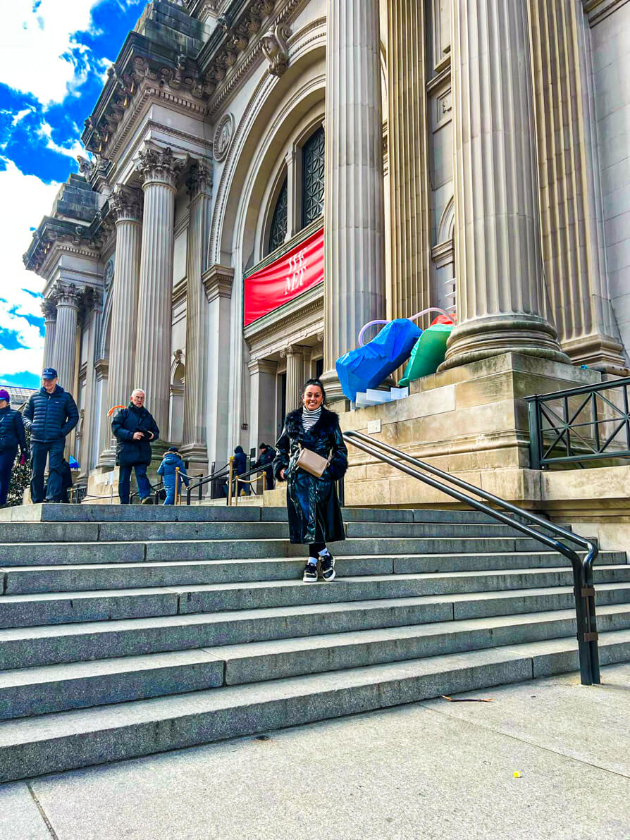 Shireen posing like Blair on The Met Steps in New York City Filming Location Gossip Girl 